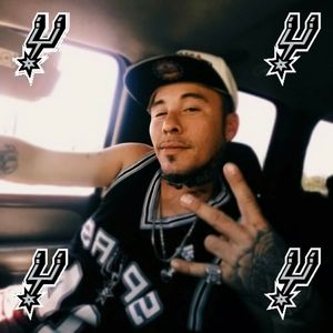 Meet your Posher, Adam